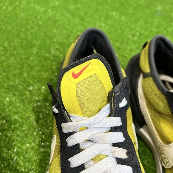 Youth Size 7 Nike Running Shoes Waffle Debut Yellow "go The Extra Smile" - Picture 4 of 12